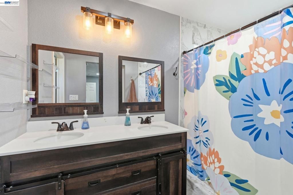 Image 34 of property listing at 10378 S Priest, French Camp, CA 95231