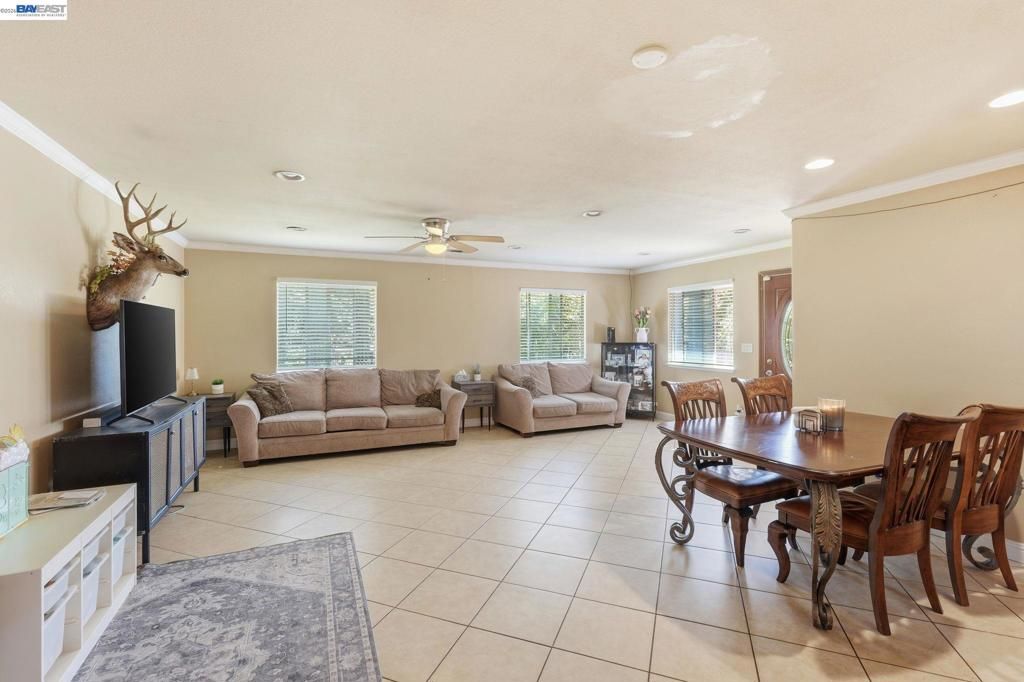 Image 6 of property listing at 10378 S Priest, French Camp, CA 95231