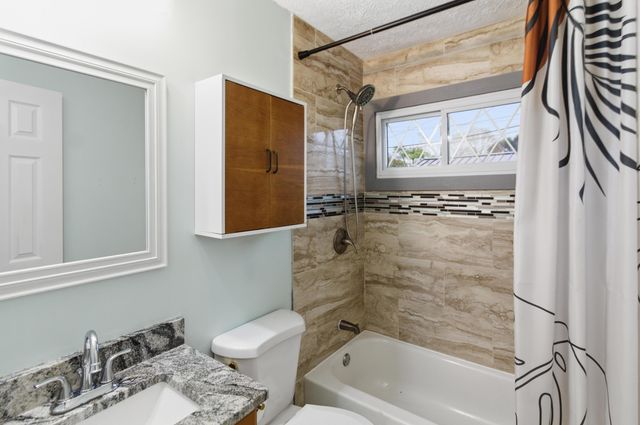 4503 Bolon Avenue, Hilliard, OH 43026