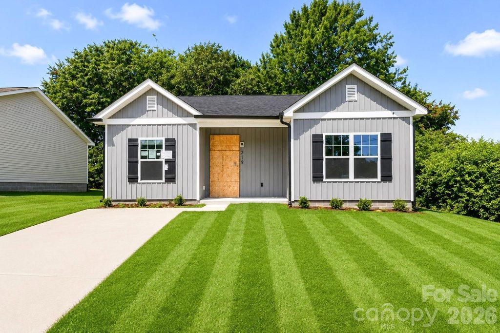219 N Scruggs Street, Gastonia, NC 28052