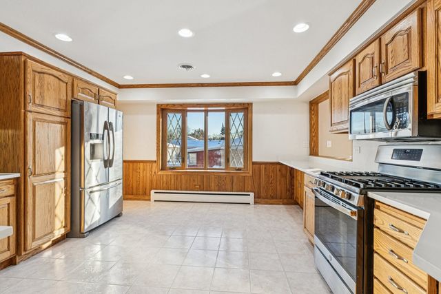 2945 S Scott Street, Des Plaines, IL 60018