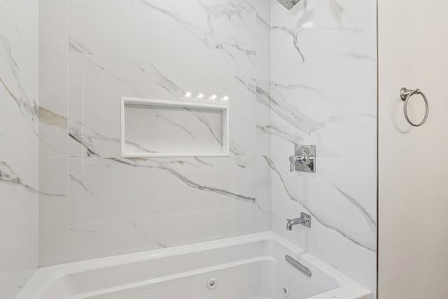 2945 S Scott Street, Des Plaines, IL 60018