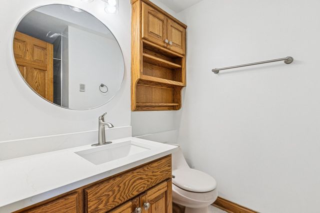 2945 S Scott Street, Des Plaines, IL 60018