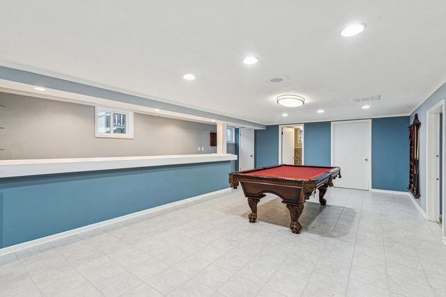 2945 S Scott Street, Des Plaines, IL 60018