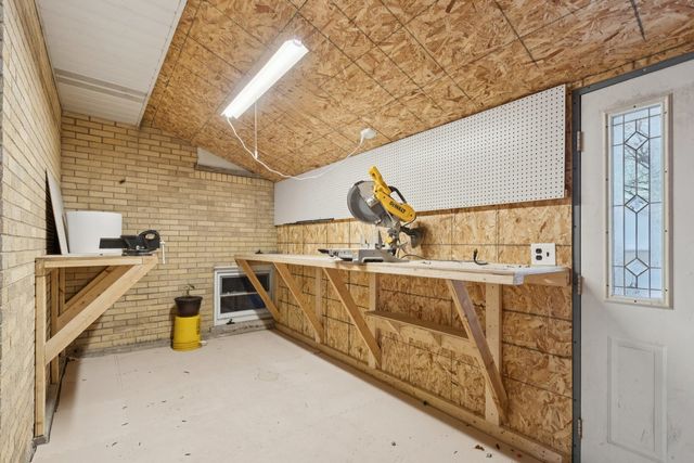 2945 S Scott Street, Des Plaines, IL 60018