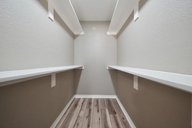 1221 Chateau Lane, Hideaway, TX 75771