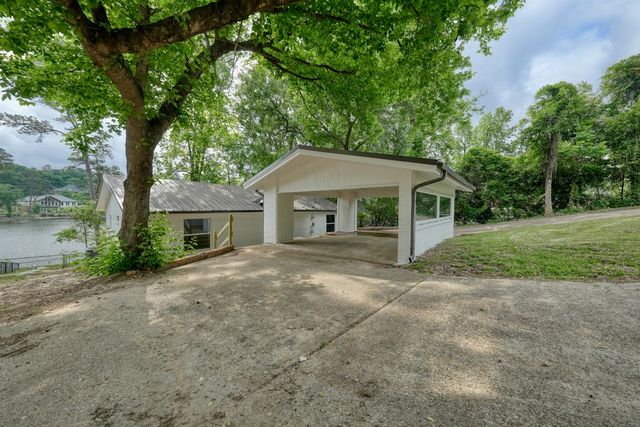 1221 Chateau Lane, Hideaway, TX 75771