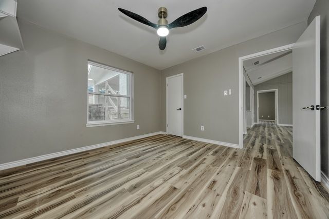 1221 Chateau Lane, Hideaway, TX 75771