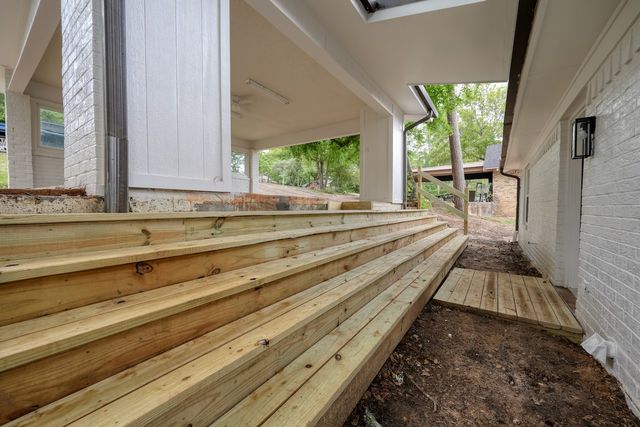 1221 Chateau Lane, Hideaway, TX 75771
