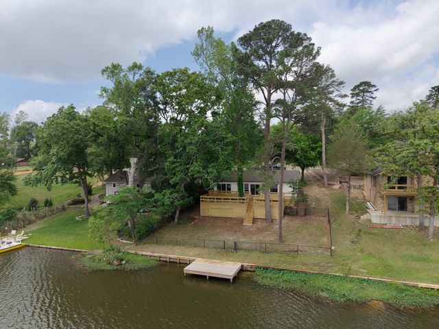 1221 Chateau Lane, Hideaway, TX 75771