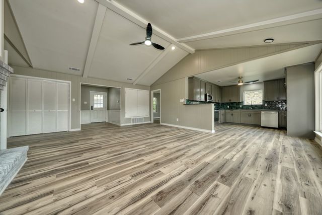 1221 Chateau Lane, Hideaway, TX 75771