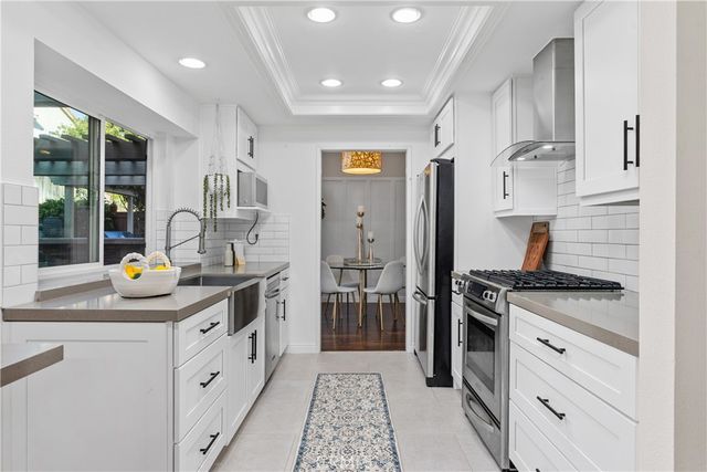 9 Calle Larspur, Rancho Santa Margarita, CA 92688