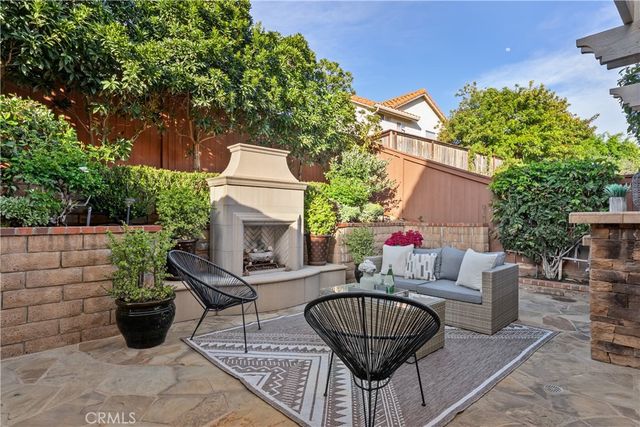 9 Calle Larspur, Rancho Santa Margarita, CA 92688