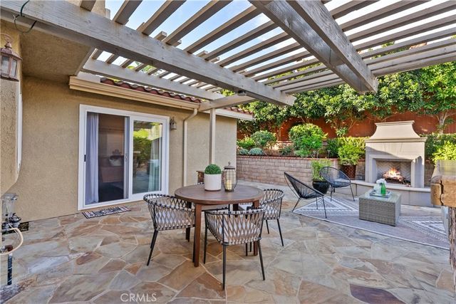 9 Calle Larspur, Rancho Santa Margarita, CA 92688