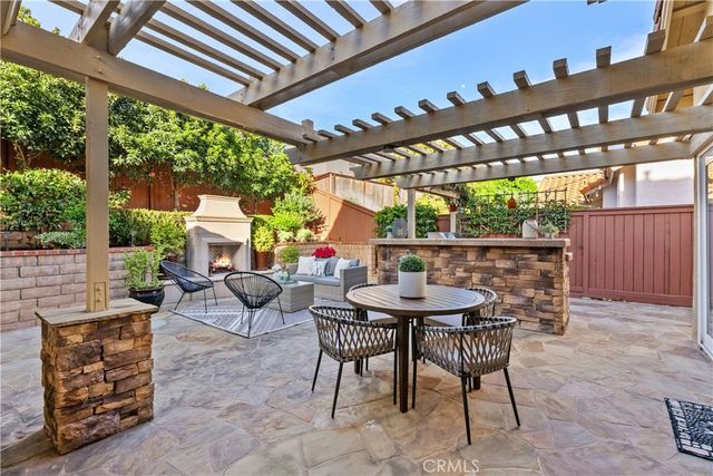 9 Calle Larspur, Rancho Santa Margarita, CA 92688