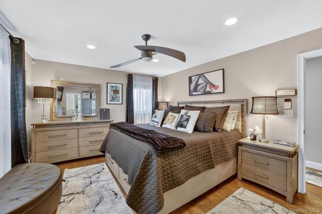 13 Watergate Drive, Amawalk, NY 10501