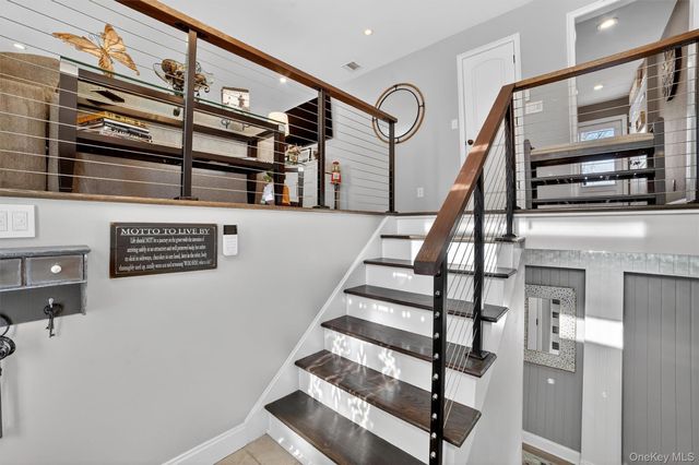 13 Watergate Drive, Amawalk, NY 10501