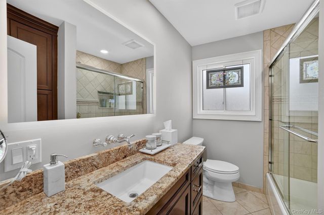 13 Watergate Drive, Amawalk, NY 10501