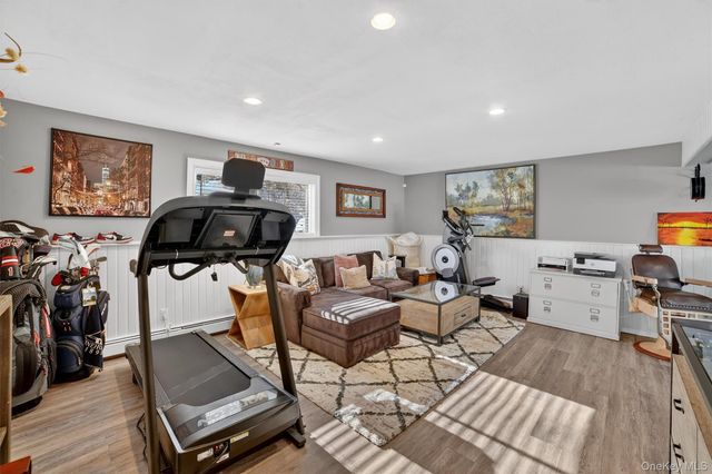 13 Watergate Drive, Amawalk, NY 10501