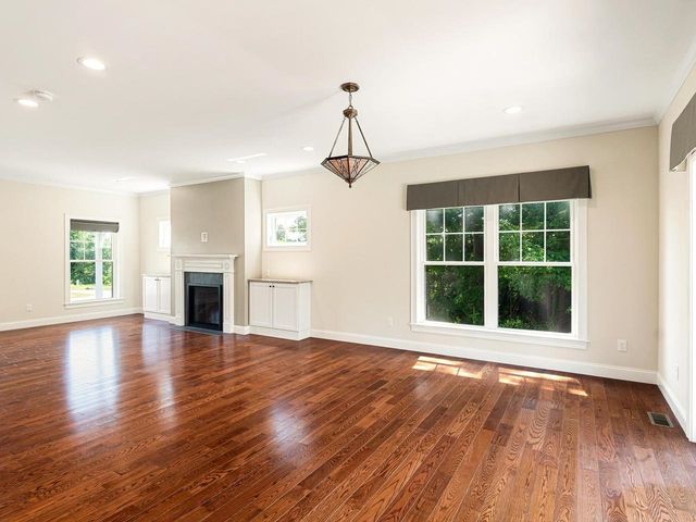 420 O'Brien Drive, Shelburne, VT 05482