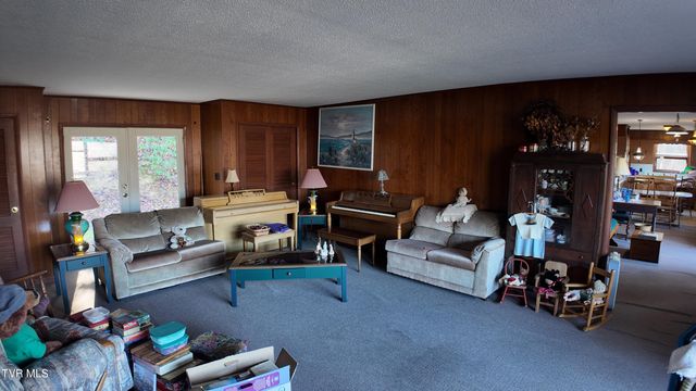 591 Deer Haven Road, Unicoi, TN 37692