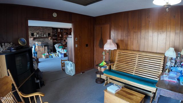 591 Deer Haven Road, Unicoi, TN 37692