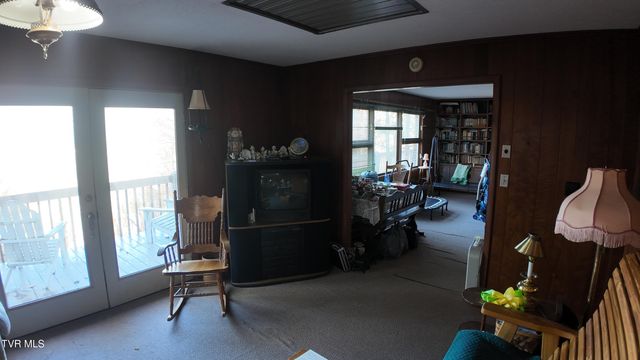 591 Deer Haven Road, Unicoi, TN 37692