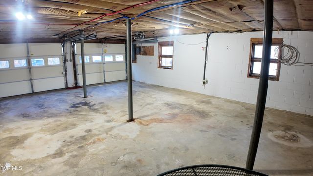 591 Deer Haven Road, Unicoi, TN 37692