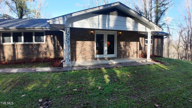 591 Deer Haven Road, Unicoi, TN 37692