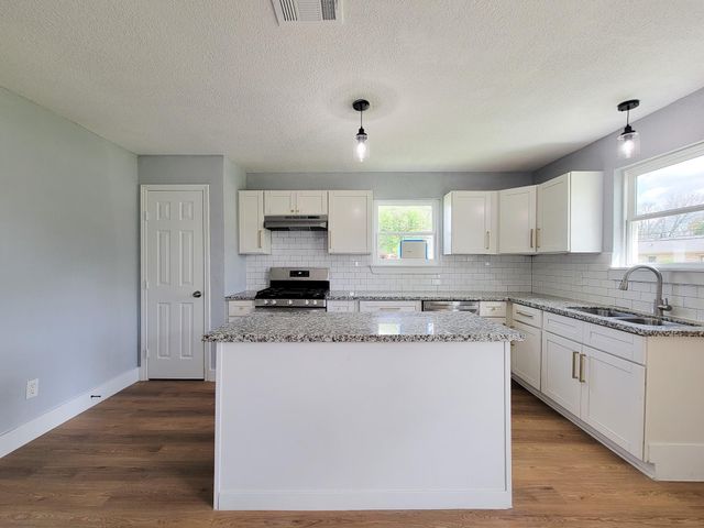 4538 Clover Street, Houston, TX 77051