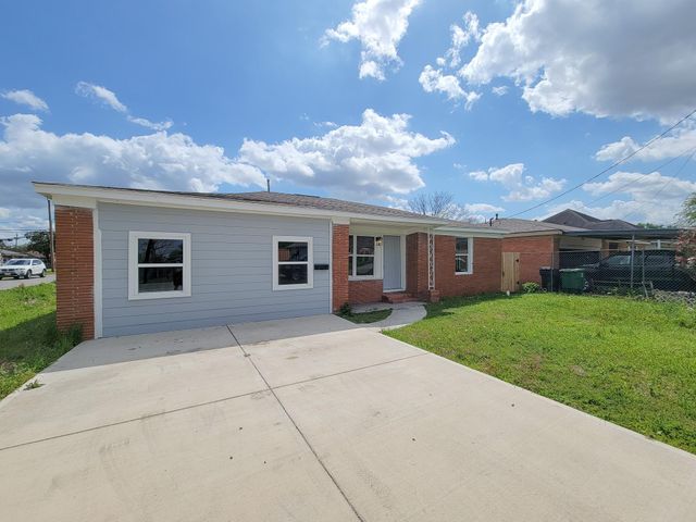 4538 Clover Street, Houston, TX 77051