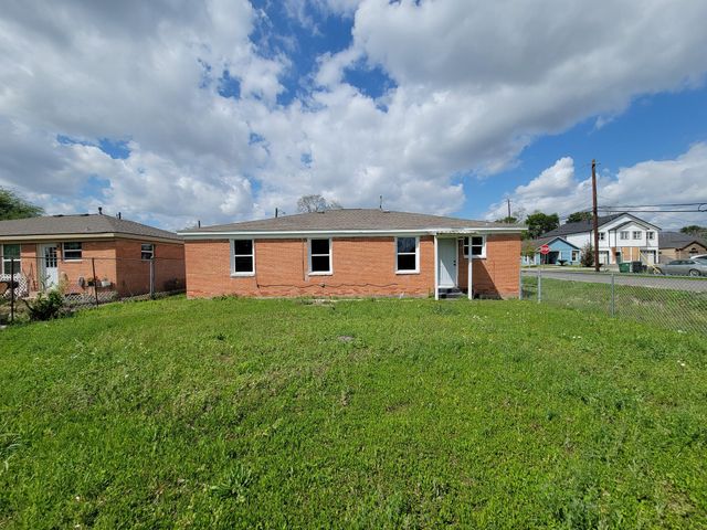 4538 Clover Street, Houston, TX 77051