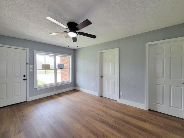 4538 Clover Street, Houston, TX 77051