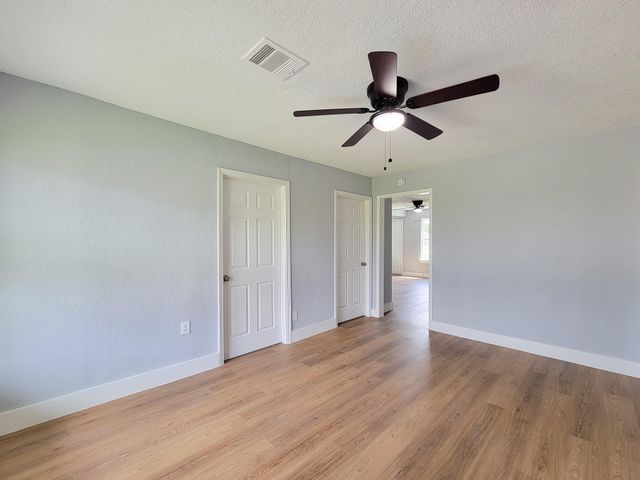 4538 Clover Street, Houston, TX 77051