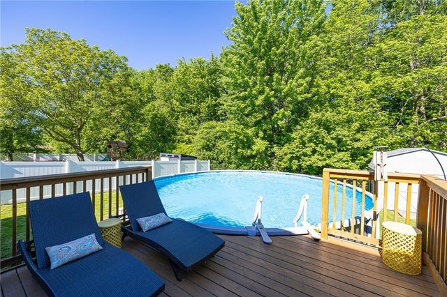 73 Ann Marie Drive, Gates, NY 14606