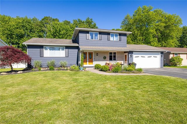 73 Ann Marie Drive, Gates, NY 14606