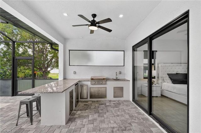 3724 3rd ST, Cape Coral, FL 33991
