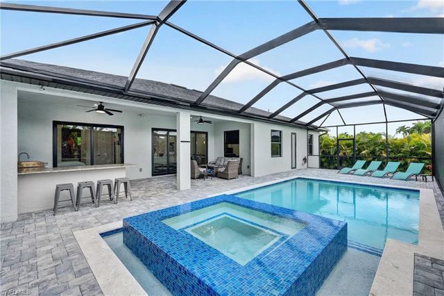 3724 3rd ST, Cape Coral, FL 33991