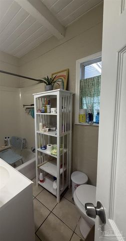 502 New York Dr, Pensacola, FL 32505