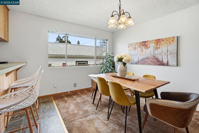 871 Merle Ave, Martinez, CA 94553