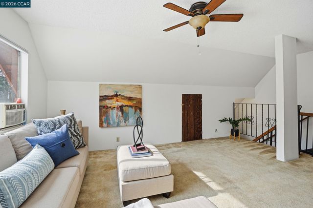 871 Merle Ave, Martinez, CA 94553