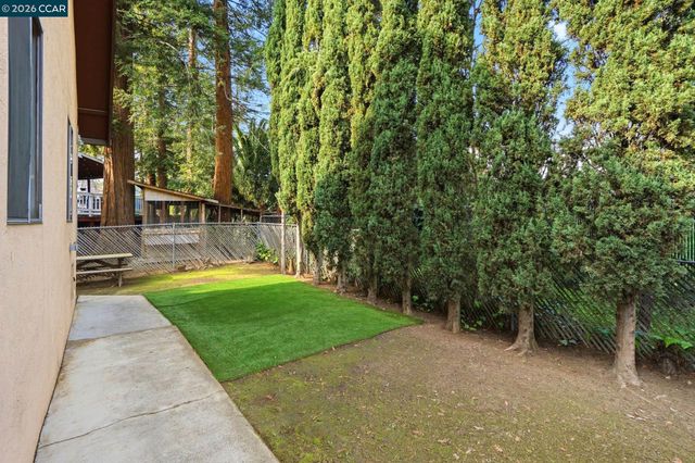 871 Merle Ave, Martinez, CA 94553