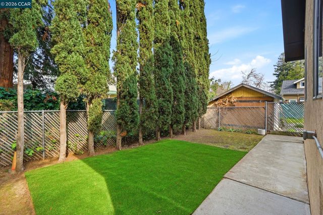 871 Merle Ave, Martinez, CA 94553