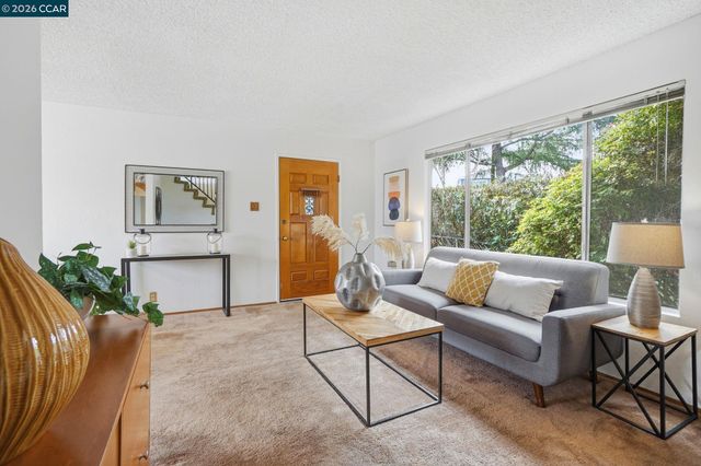 871 Merle Ave, Martinez, CA 94553