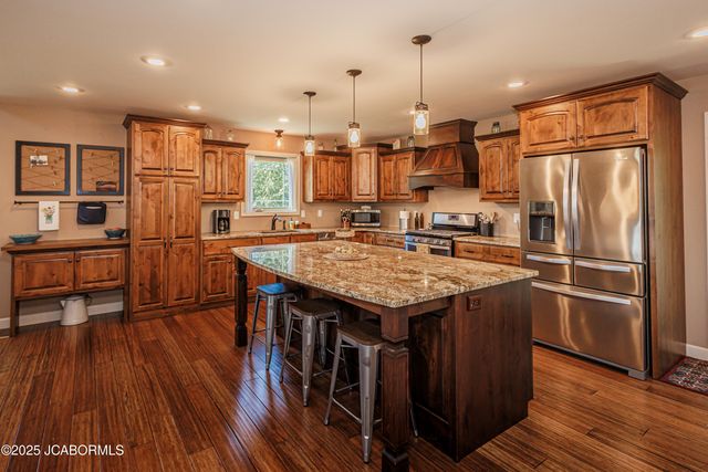 30461 OAK MEADOWS ROAD, California, MO 65018