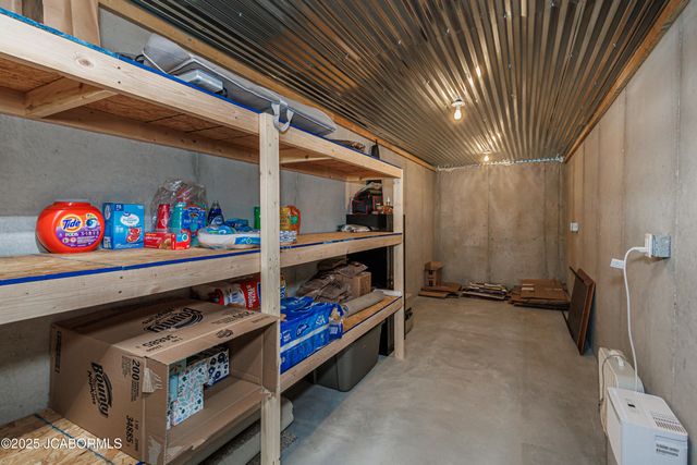 30461 OAK MEADOWS ROAD, California, MO 65018