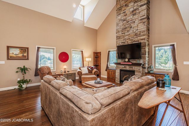 30461 OAK MEADOWS ROAD, California, MO 65018