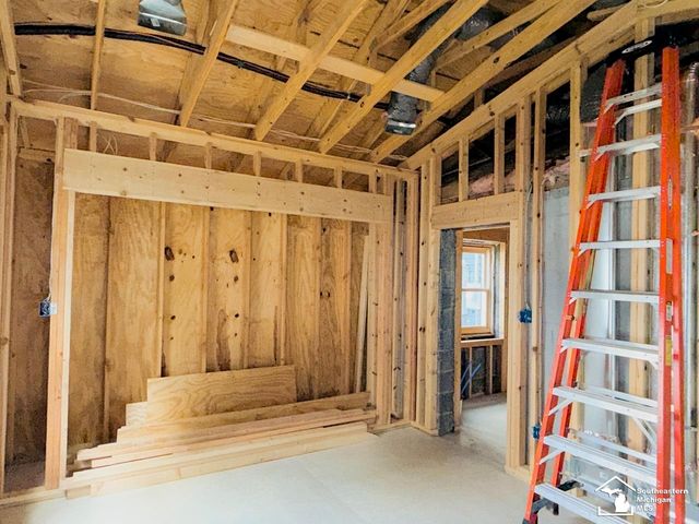 4860 Cass Elizabeth Road, Waterford, MI 48327