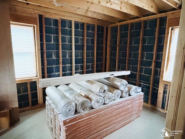 4860 Cass Elizabeth Road, Waterford, MI 48327