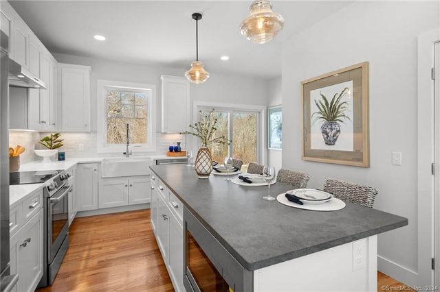 26 Ivy Hill Road, Waterford, CT 06385